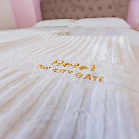 The City Gate Hotel Saranda Extérieur photo