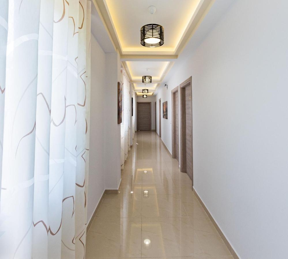 The City Gate Hotel Saranda Extérieur photo
