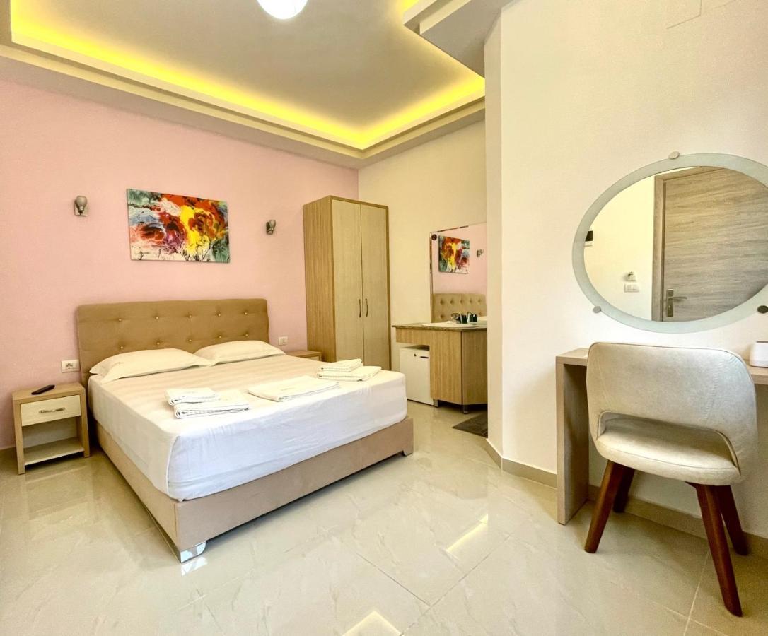 The City Gate Hotel Saranda Extérieur photo