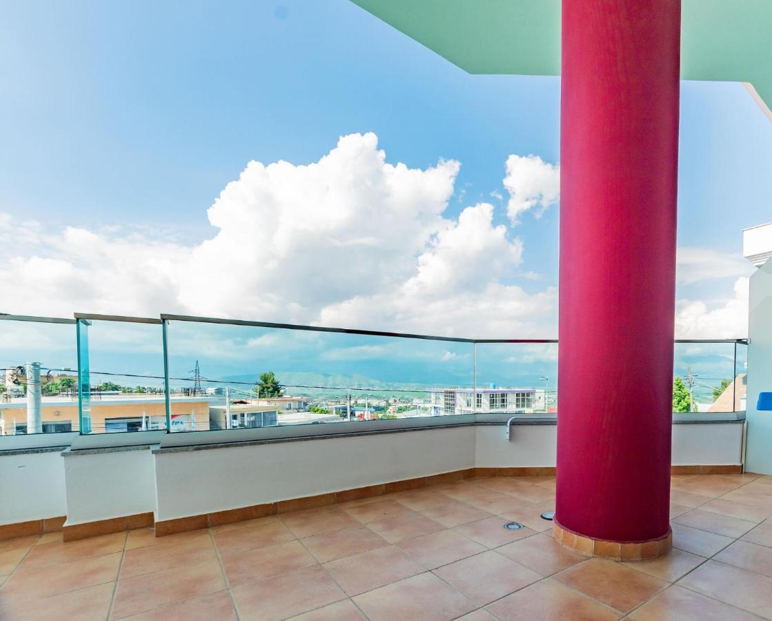 The City Gate Hotel Saranda Extérieur photo