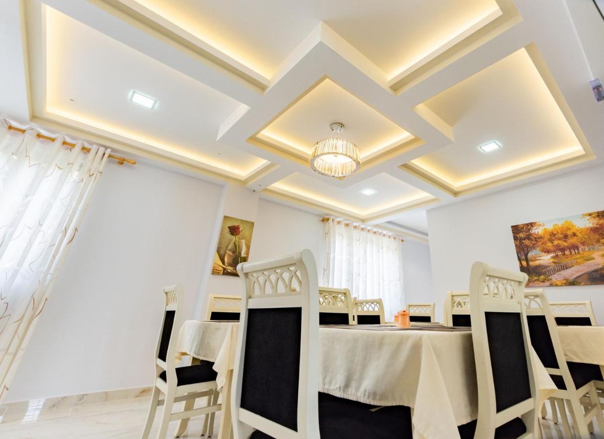 The City Gate Hotel Saranda Extérieur photo