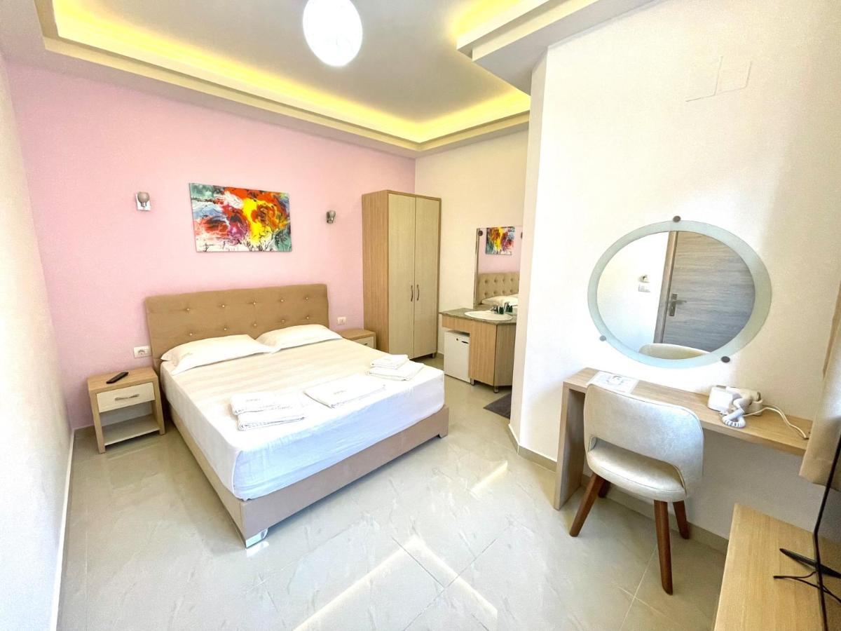 The City Gate Hotel Saranda Extérieur photo