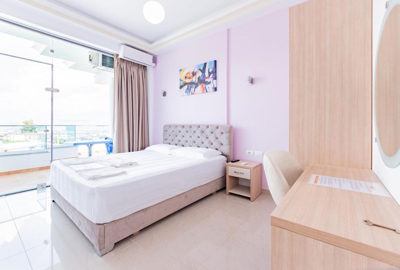 The City Gate Hotel Saranda Extérieur photo