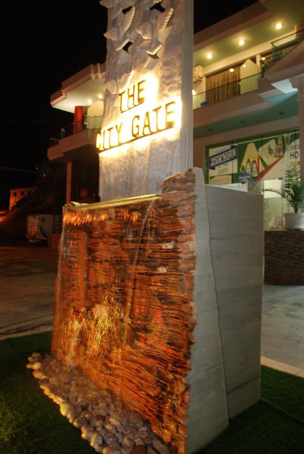 The City Gate Hotel Saranda Extérieur photo